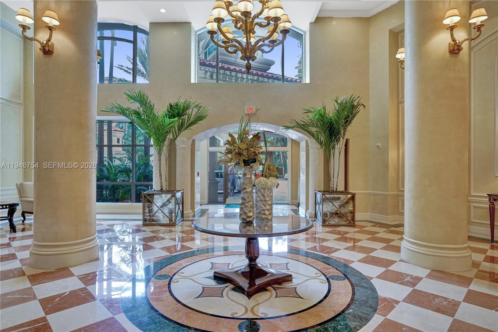 20000 E Country Club Dr # 1014