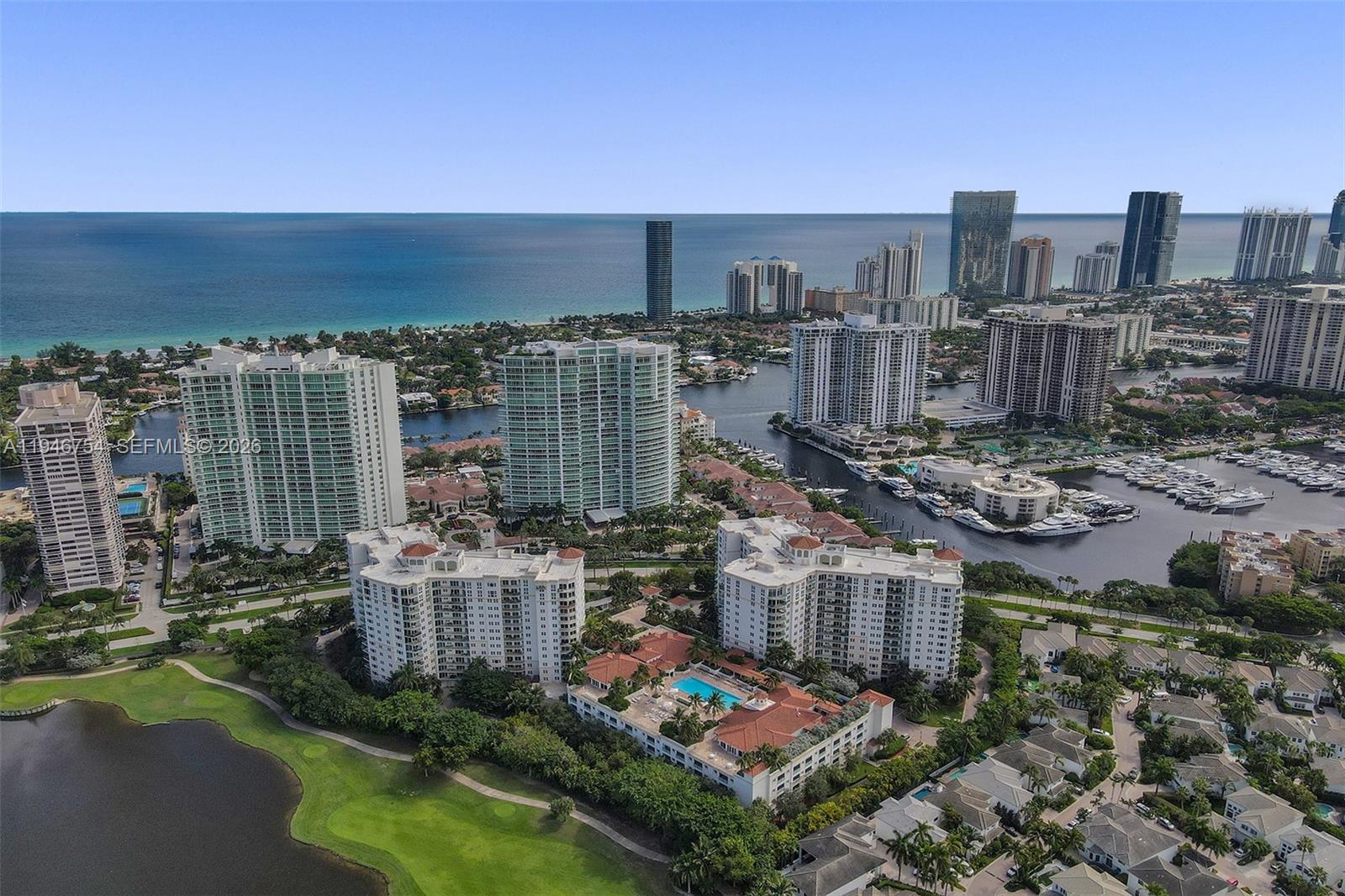 20000 E Country Club Dr # 1014