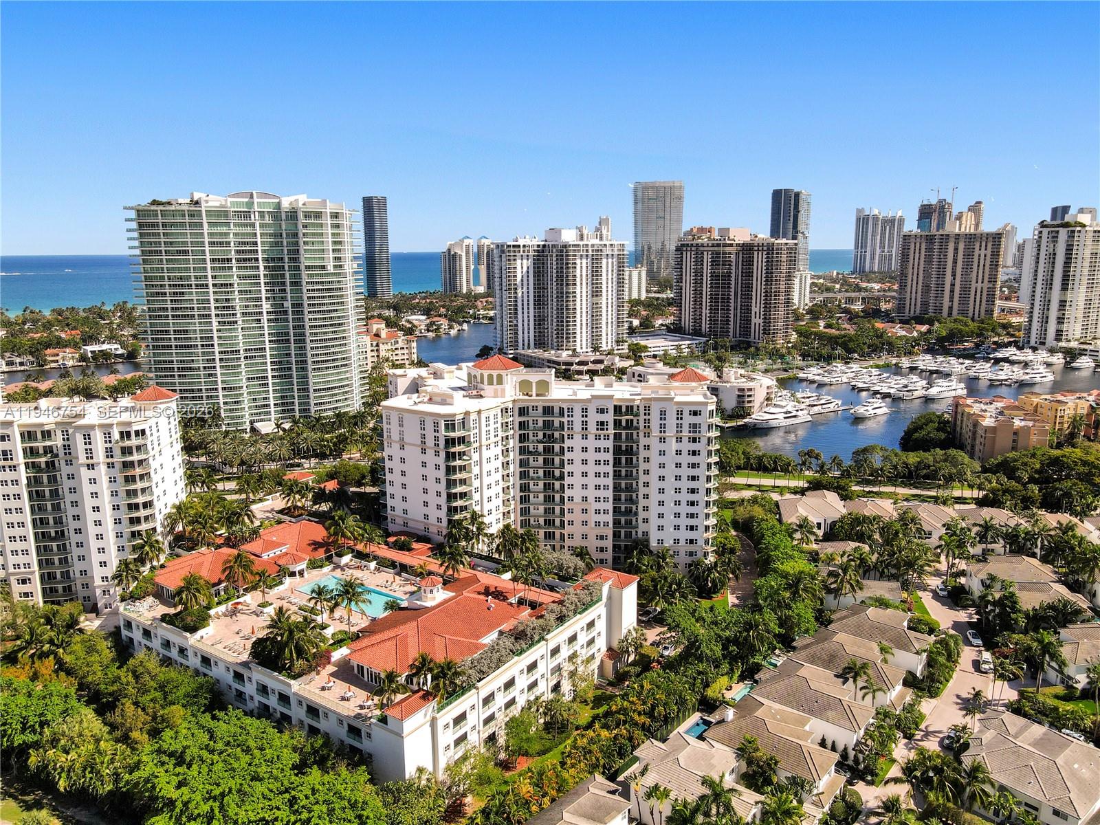 20000 E Country Club Dr # 1014