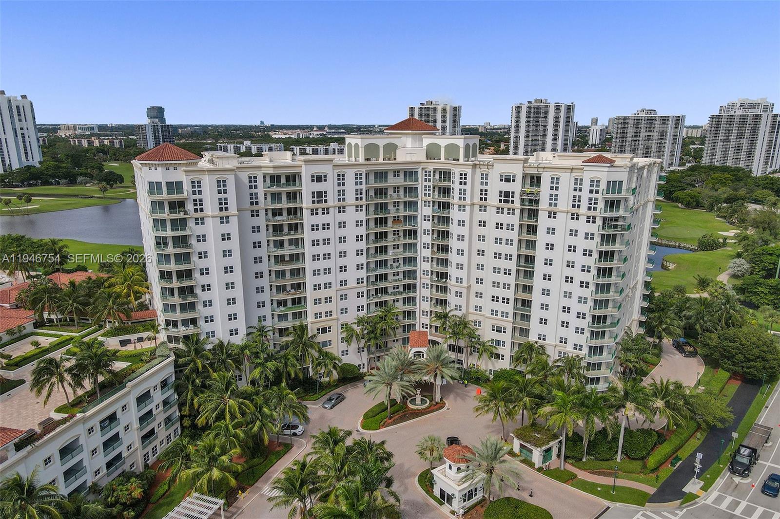 20000 E Country Club Dr # 1014