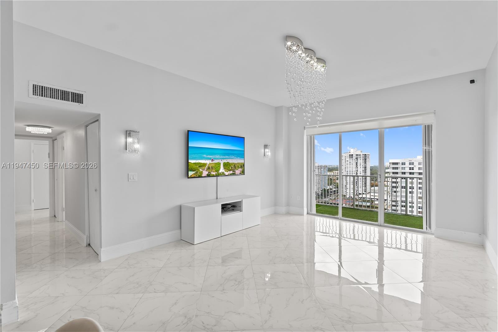 2851 NE 183rd St # 2214E