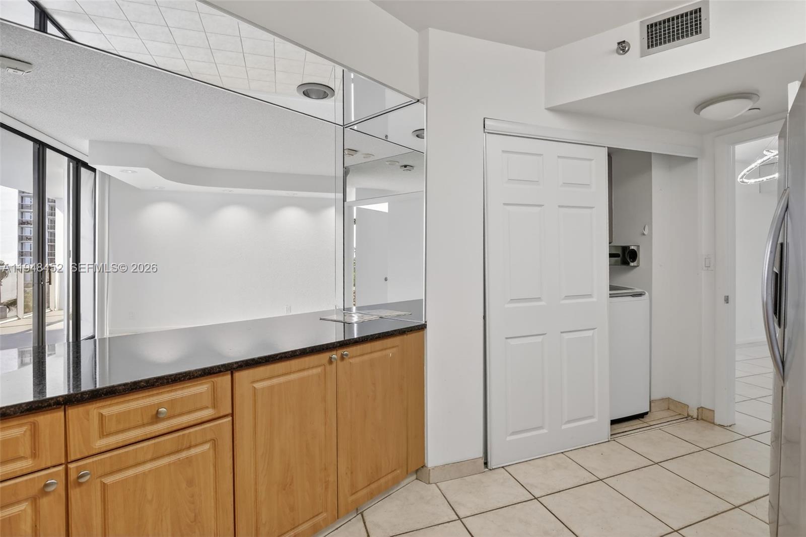 20281 E Country Club Dr # 405