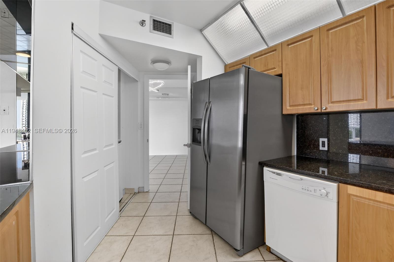 20281 E Country Club Dr # 405