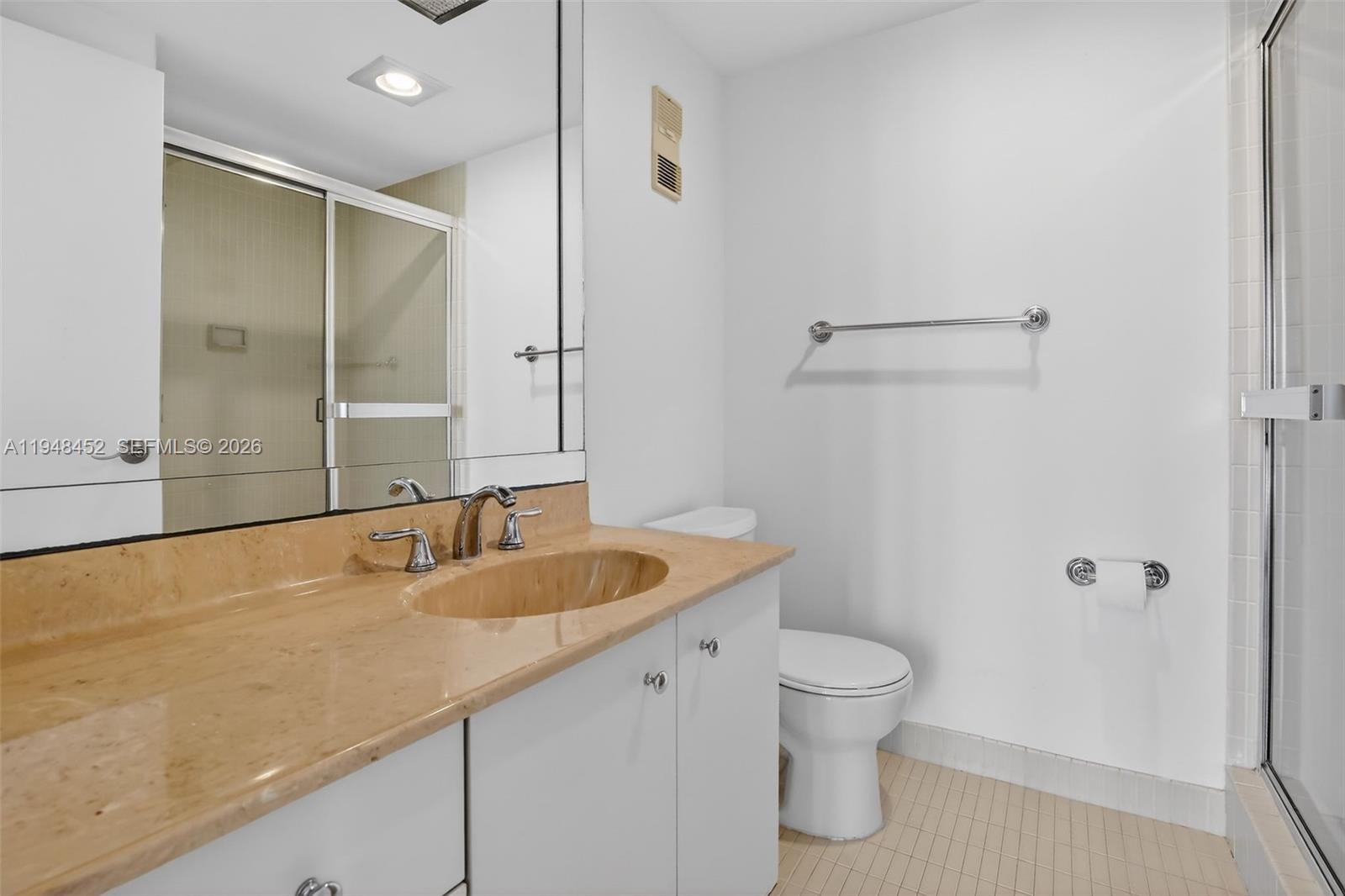 20281 E Country Club Dr # 405