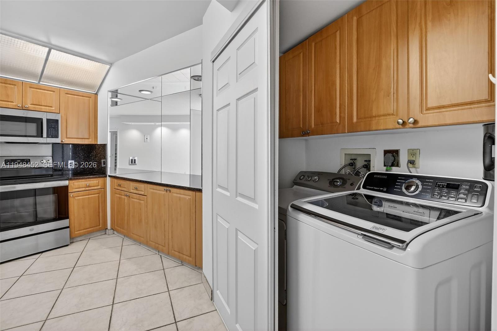 20281 E Country Club Dr # 405