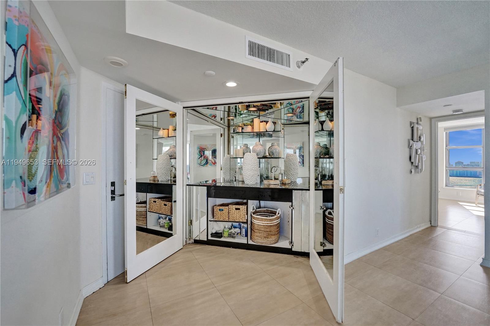 3500 Mystic Pointe Dr # 3601