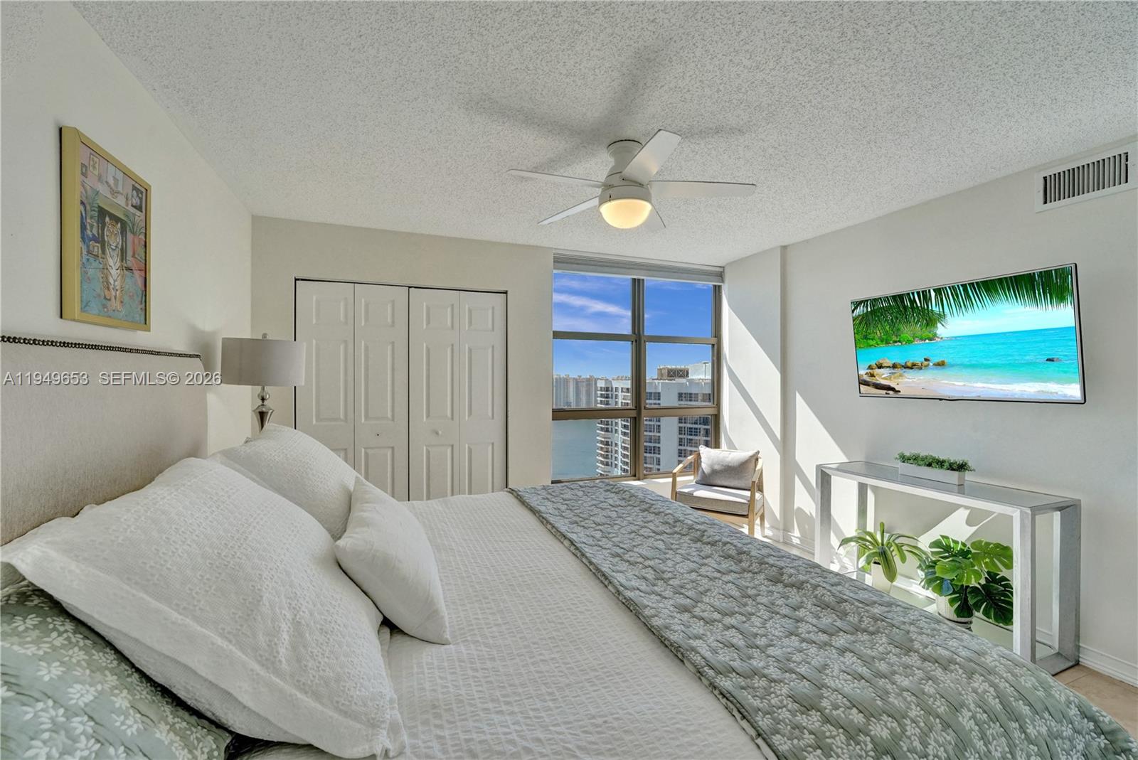 3500 Mystic Pointe Dr # 3601