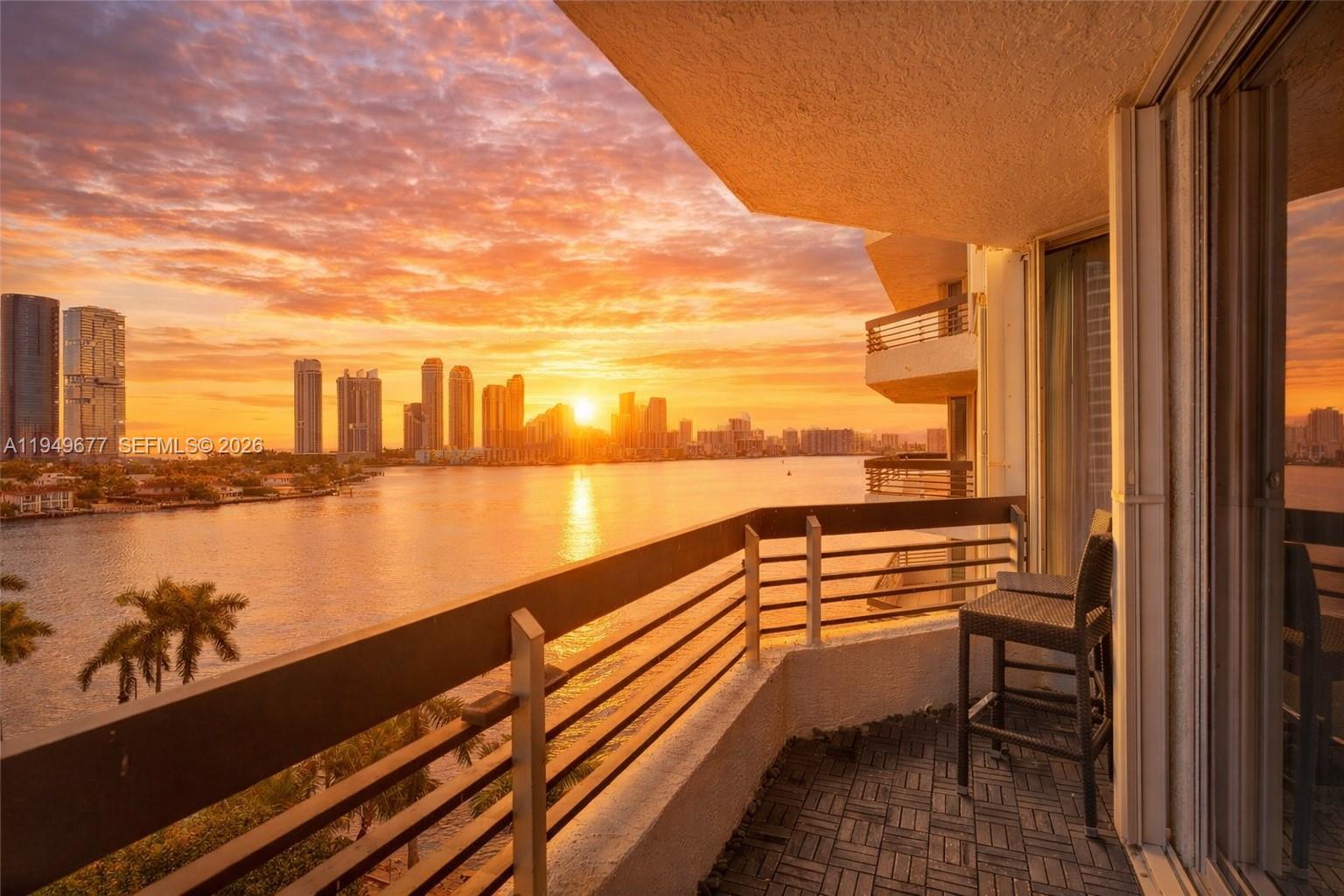 3600 Mystic Pointe Dr # 1017