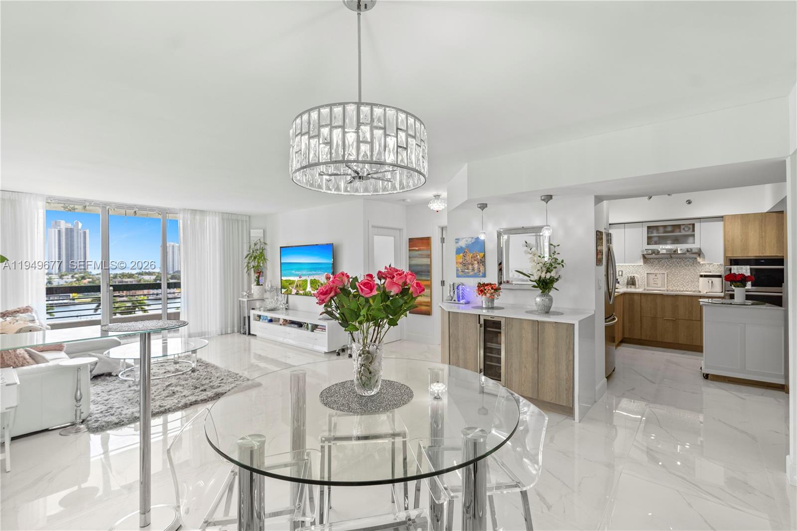 3600 Mystic Pointe Dr # 1017