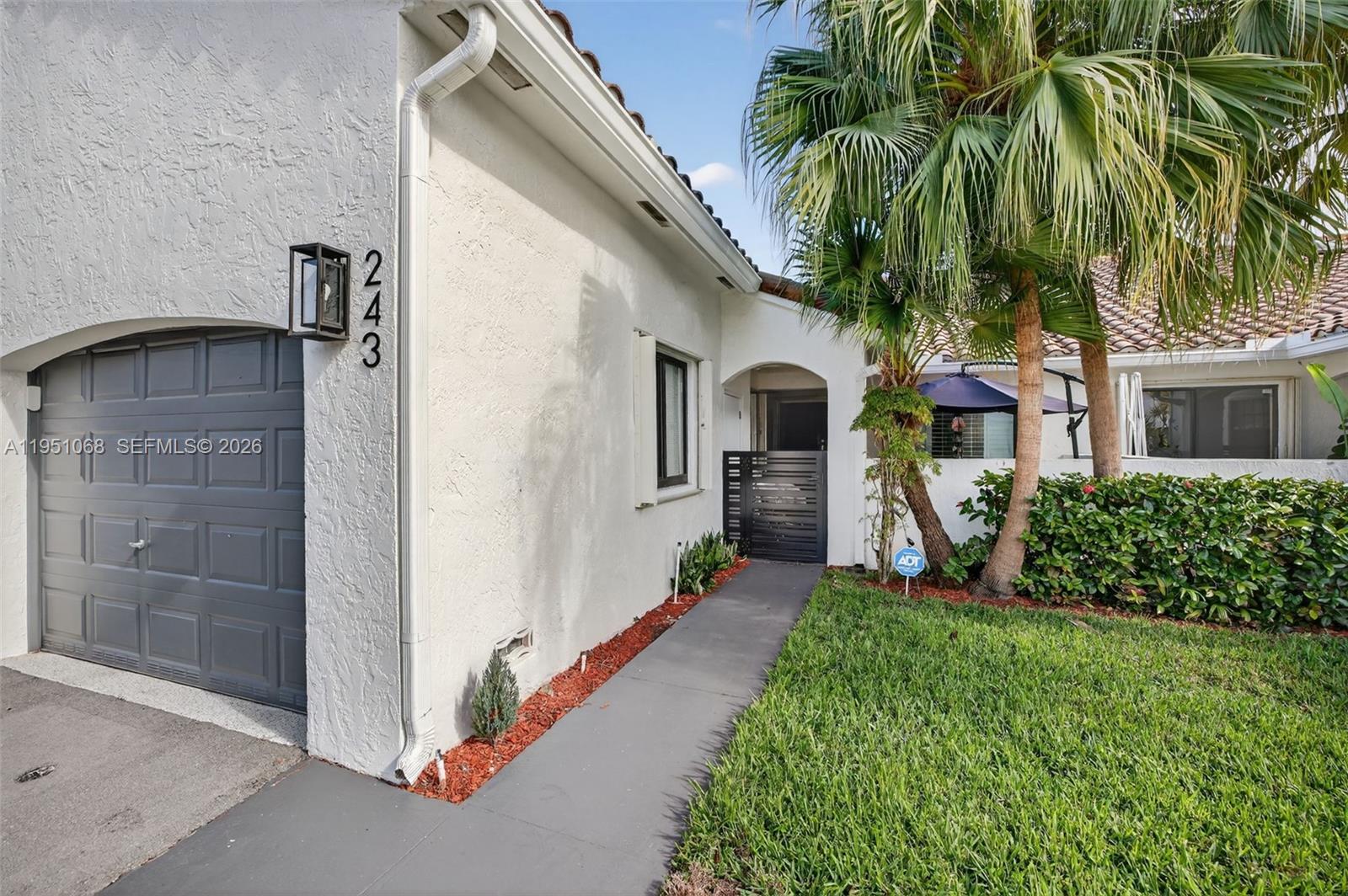 21248 Harbor Way # 24 Unit: 243-24