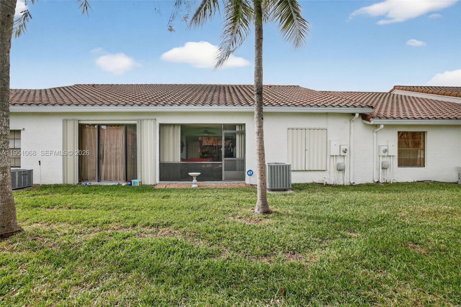 21248 Harbor Way # 24 Unit: 243-24