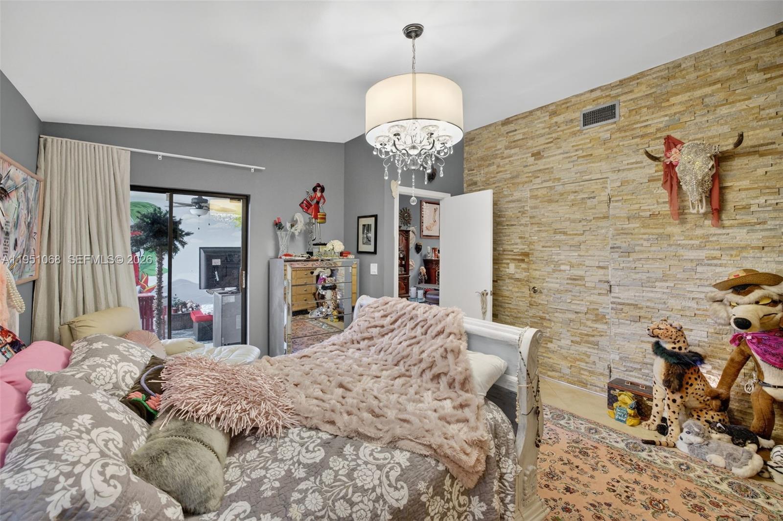 21248 Harbor Way # 24 Unit: 243-24