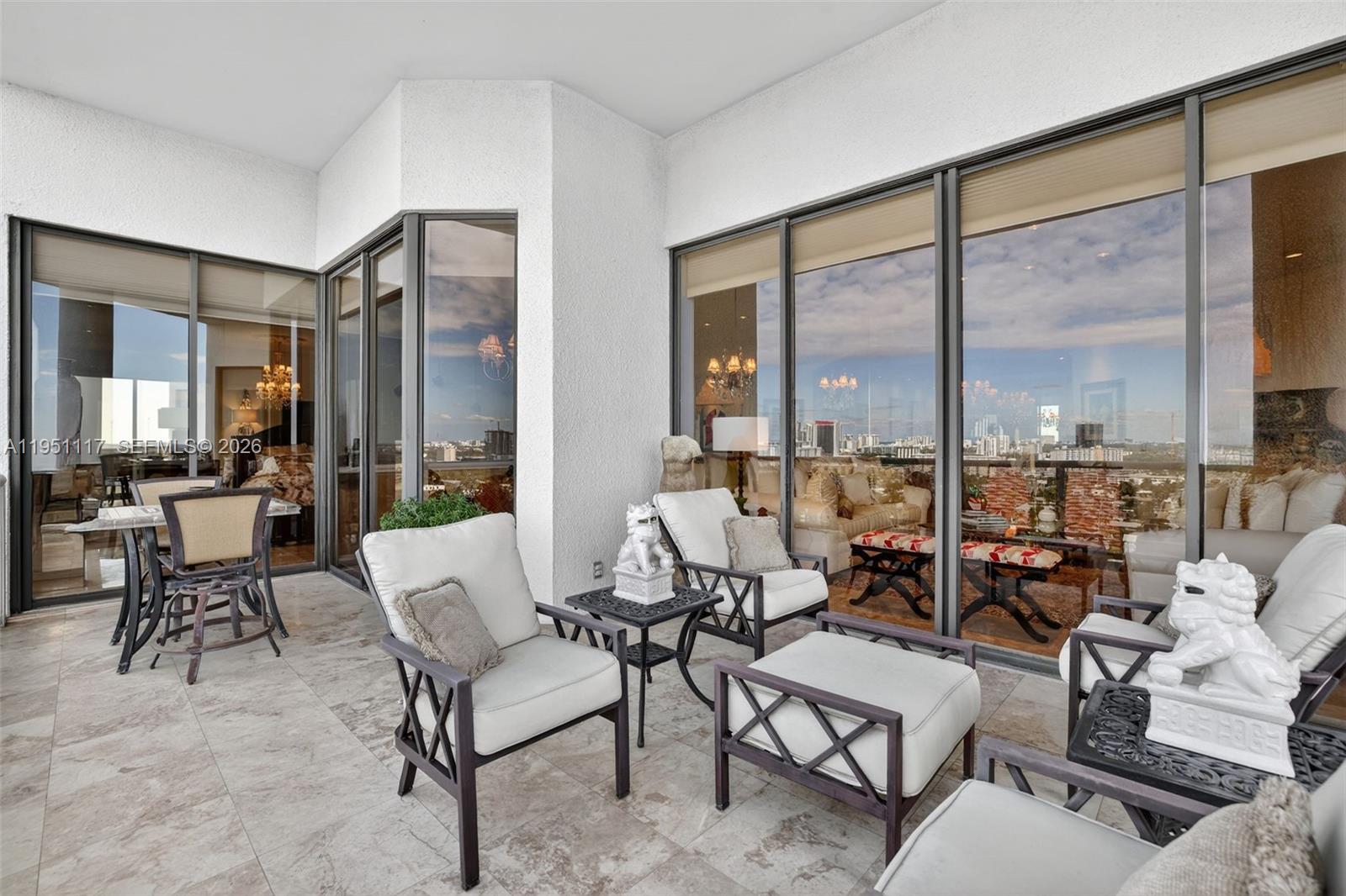 3598 Yacht Club Dr Unit: PH2002