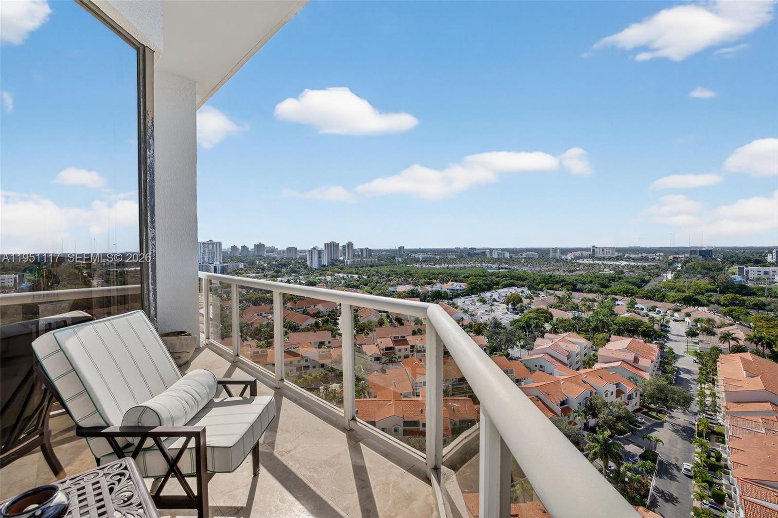 3598 Yacht Club Dr Unit: PH2002