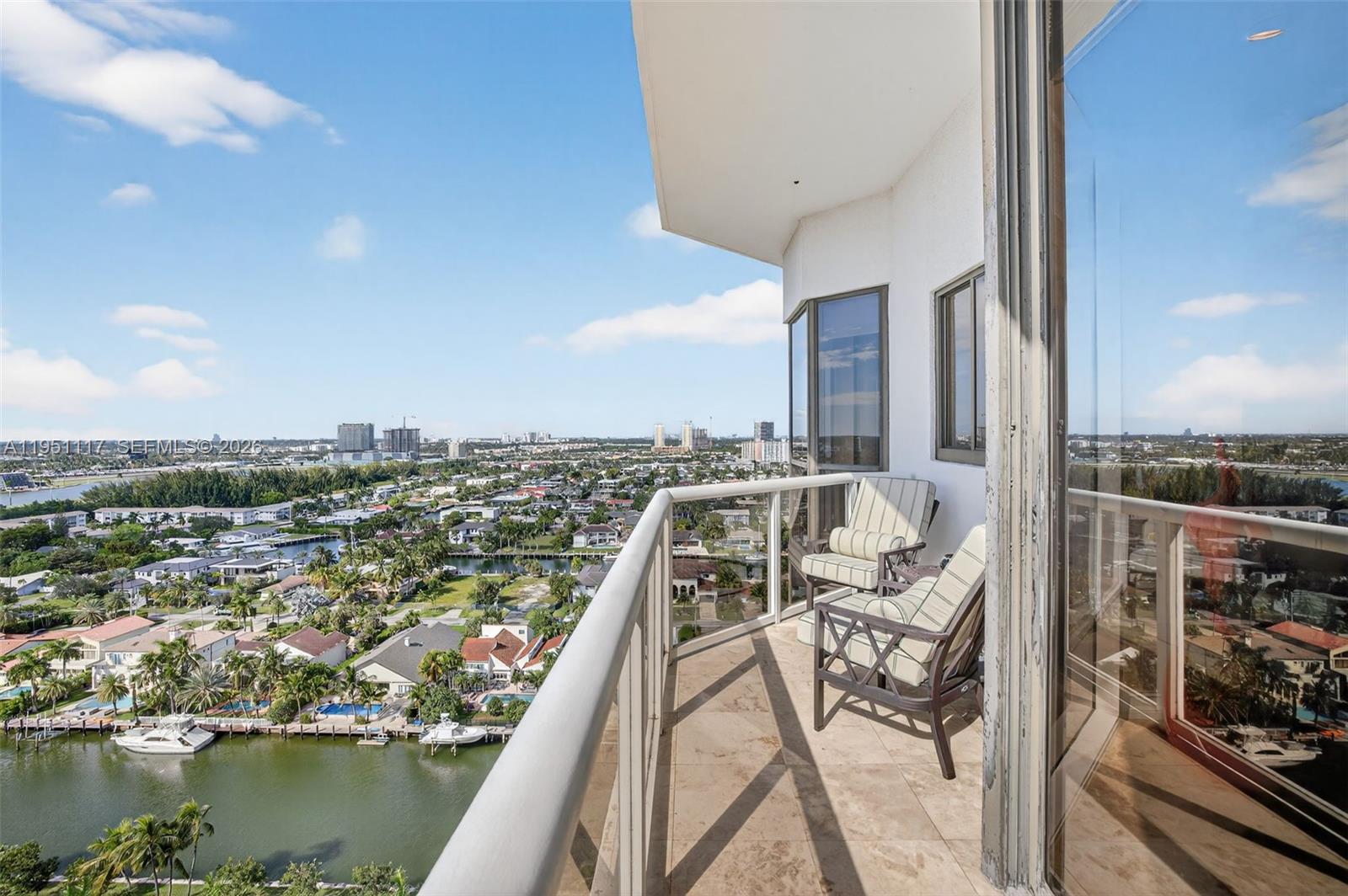 3598 Yacht Club Dr Unit: PH2002