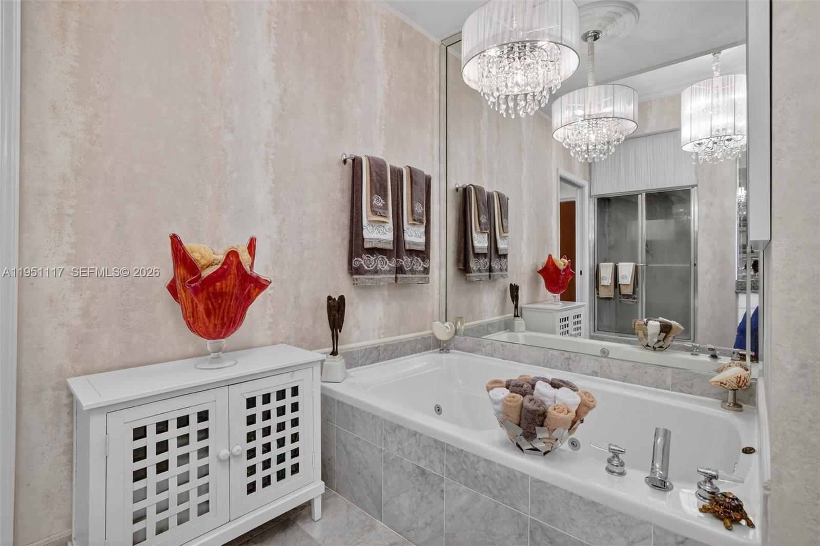 3598 Yacht Club Dr Unit: PH2002