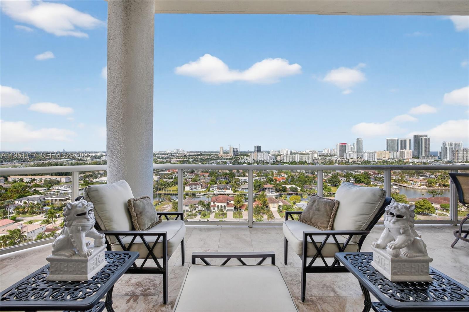 3598 Yacht Club Dr Unit: PH2002