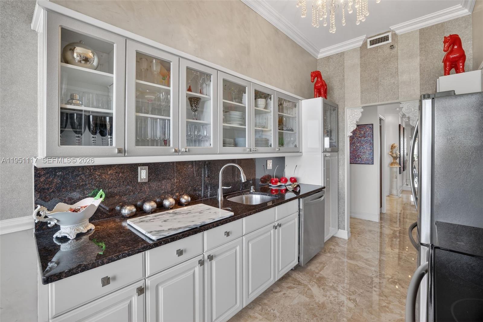 3598 Yacht Club Dr Unit: PH2002