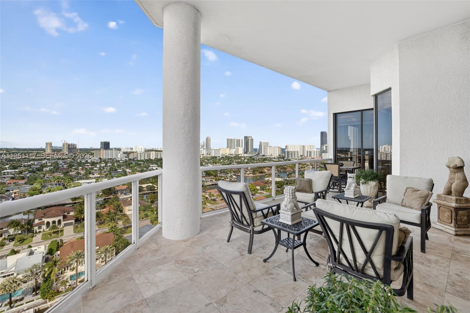 3598 Yacht Club Dr Unit: PH2002