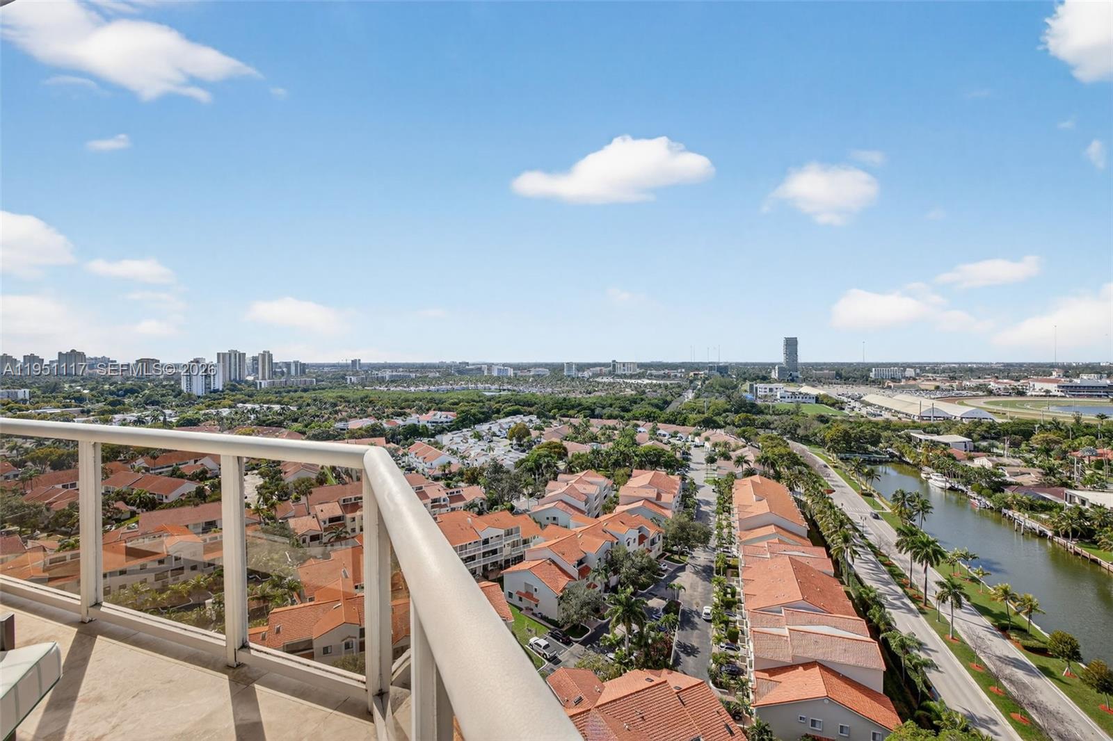 3598 Yacht Club Dr Unit: PH2002