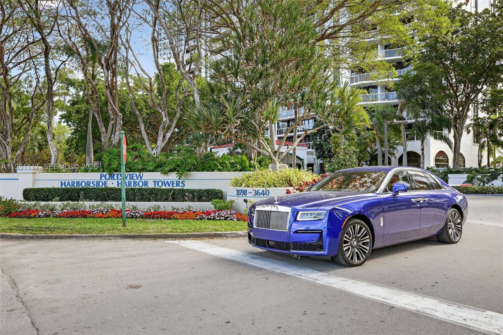 3598 Yacht Club Dr Unit: PH2002