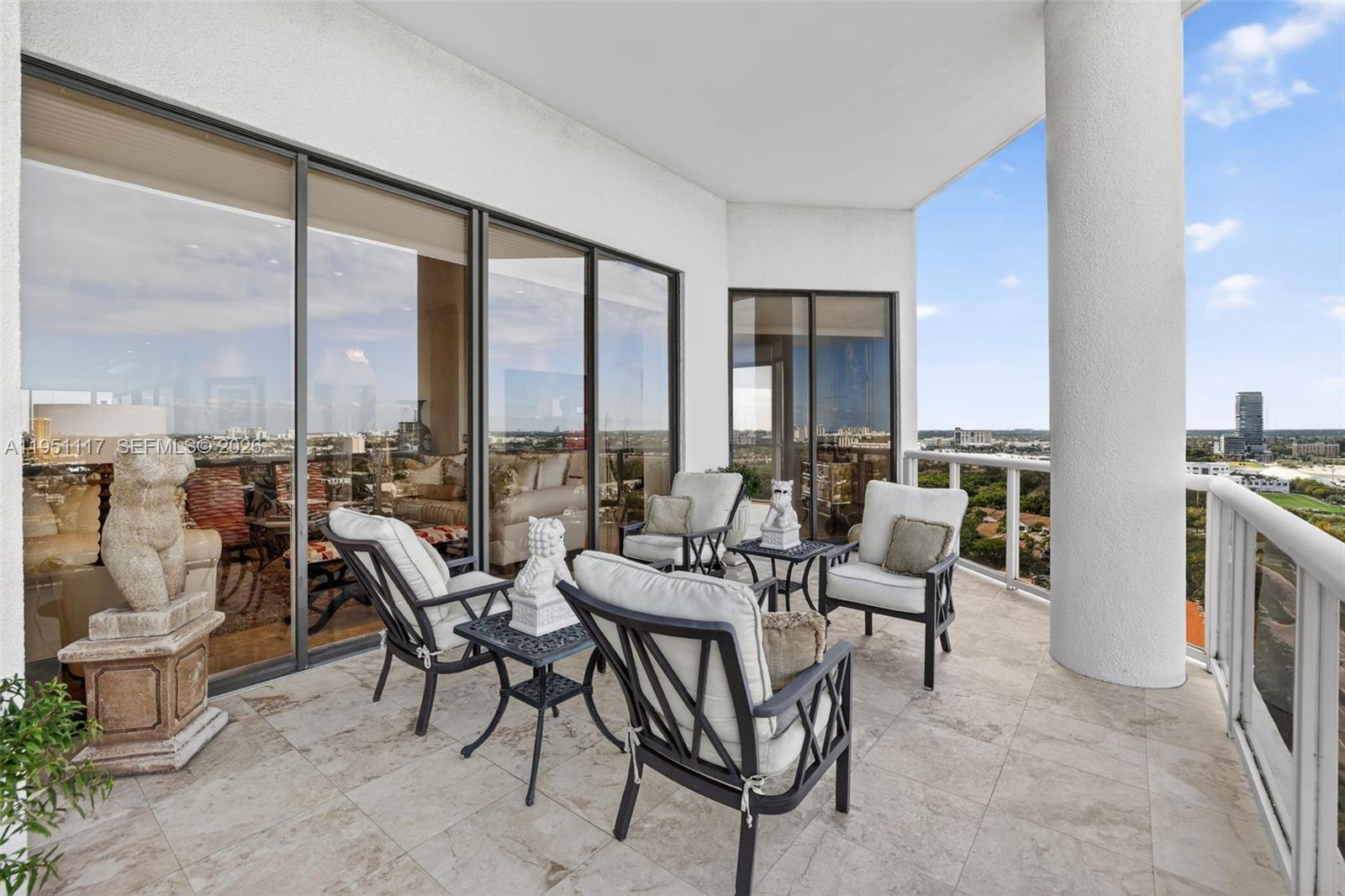 3598 Yacht Club Dr Unit: PH2002