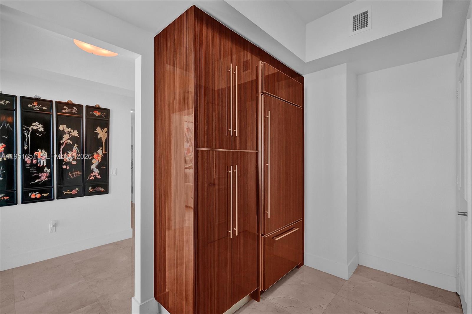 2711 S Ocean Dr # 2306