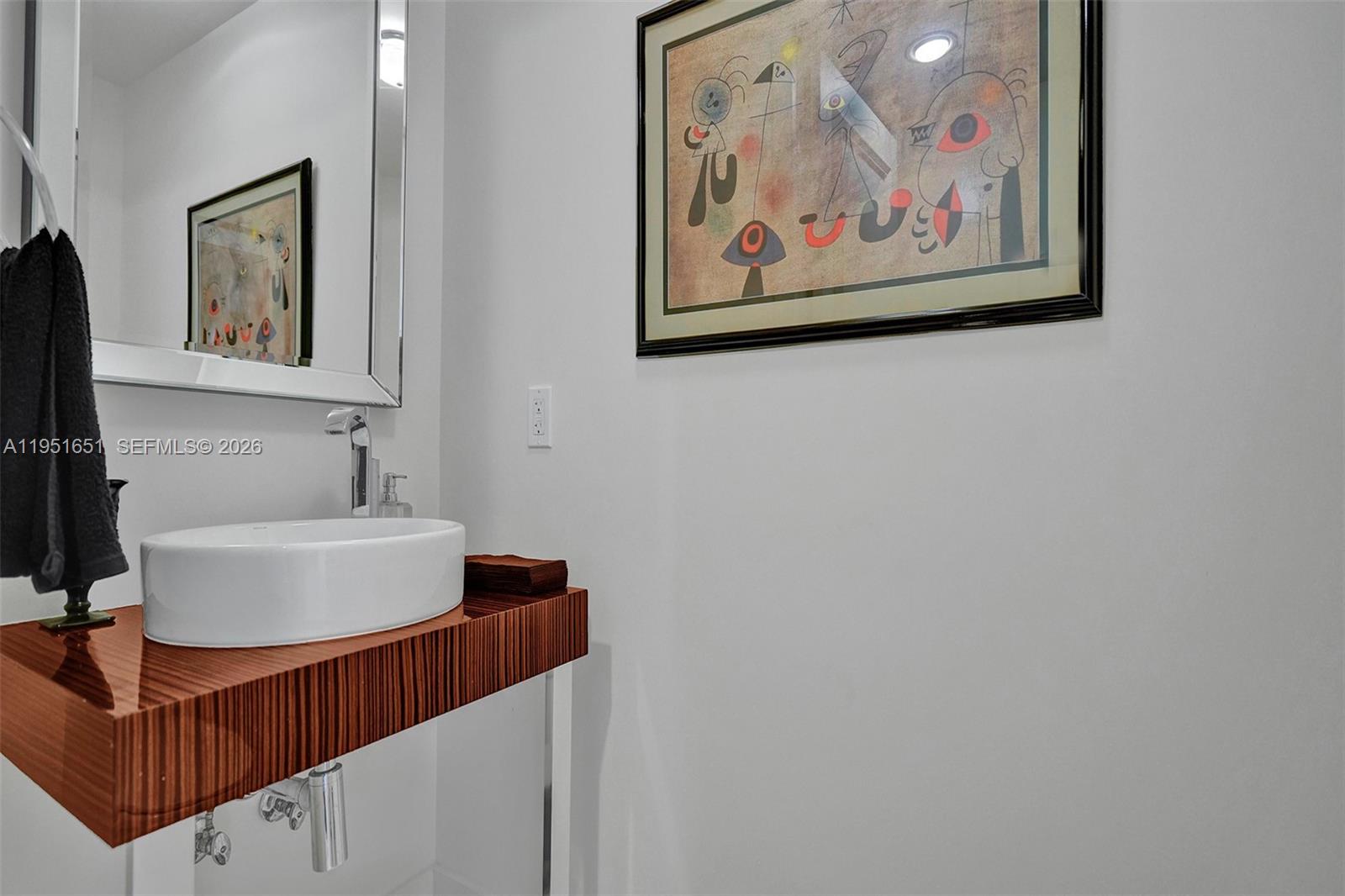 2711 S Ocean Dr # 2306