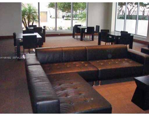 1050 Brickell Ave # 3008