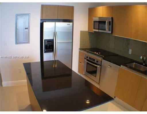 1050 Brickell Ave # 3008