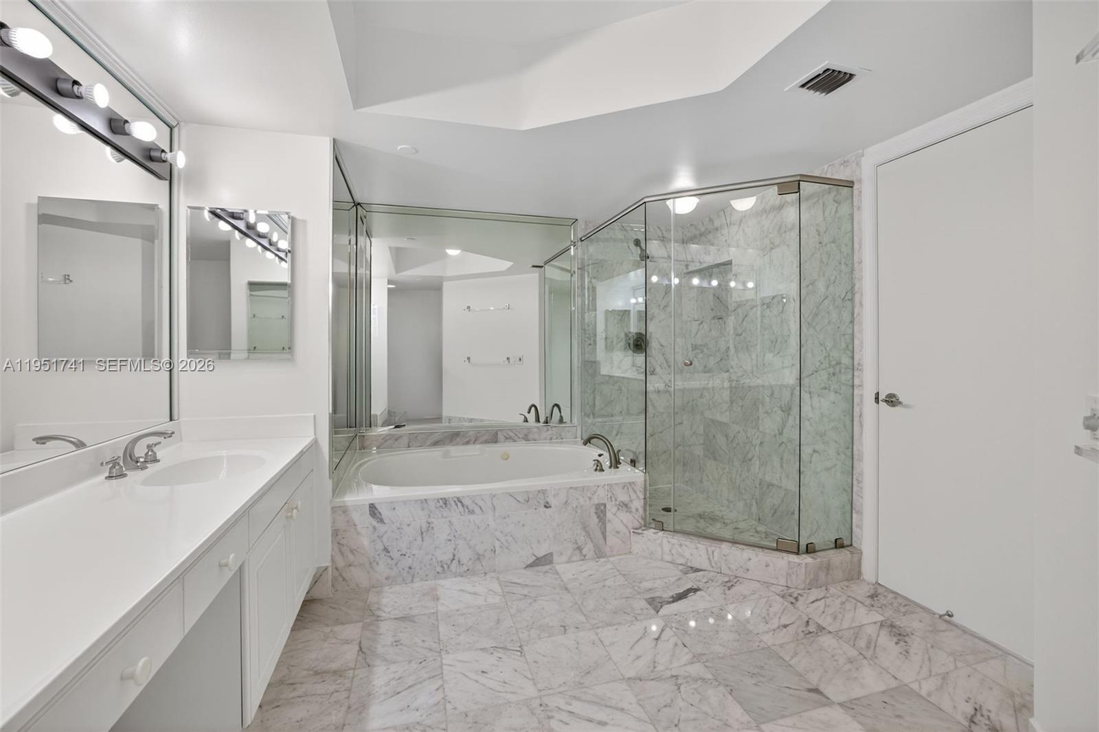 3640 Yacht Club Dr # 708