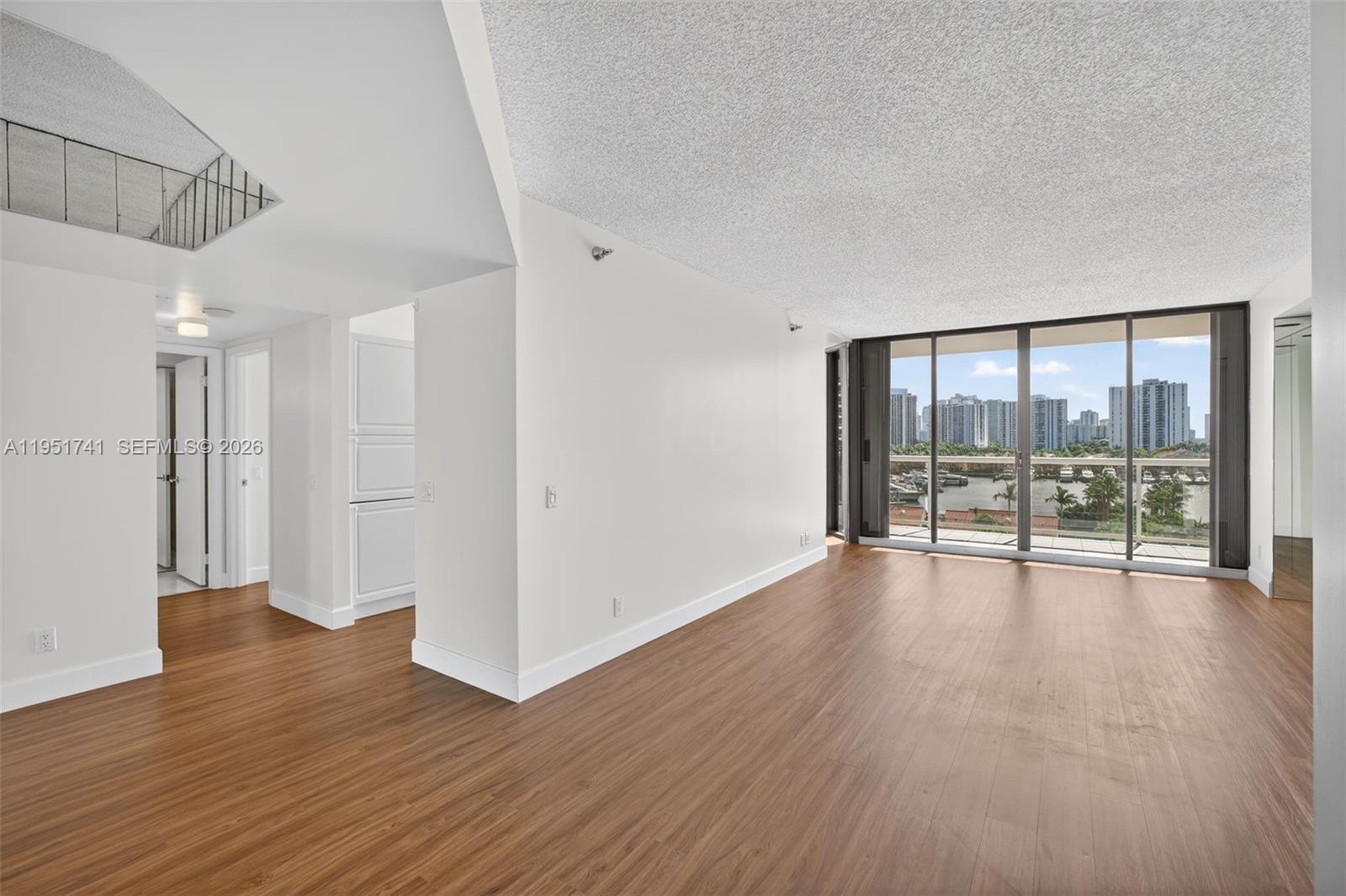 3640 Yacht Club Dr # 708