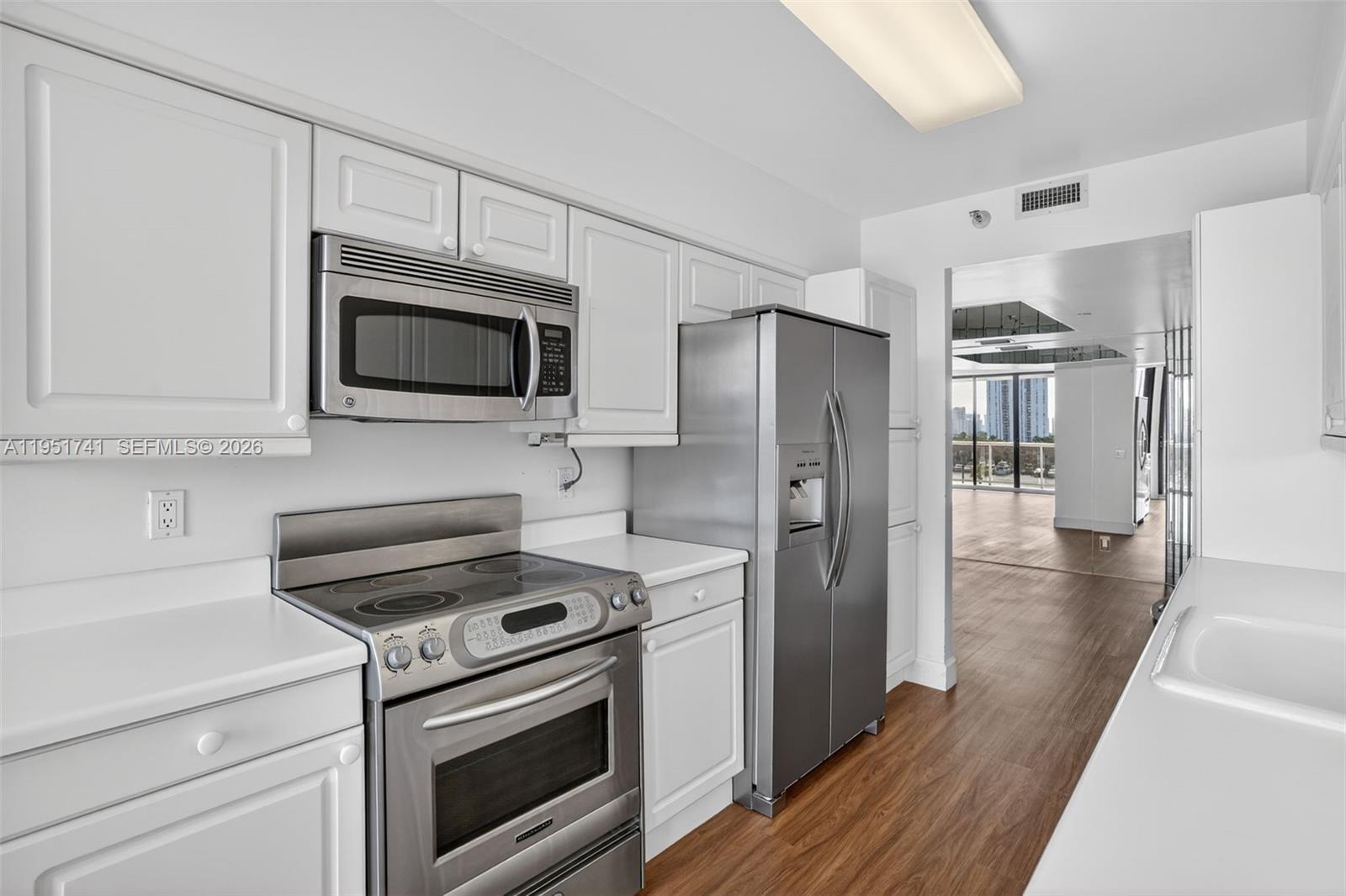 3640 Yacht Club Dr # 708