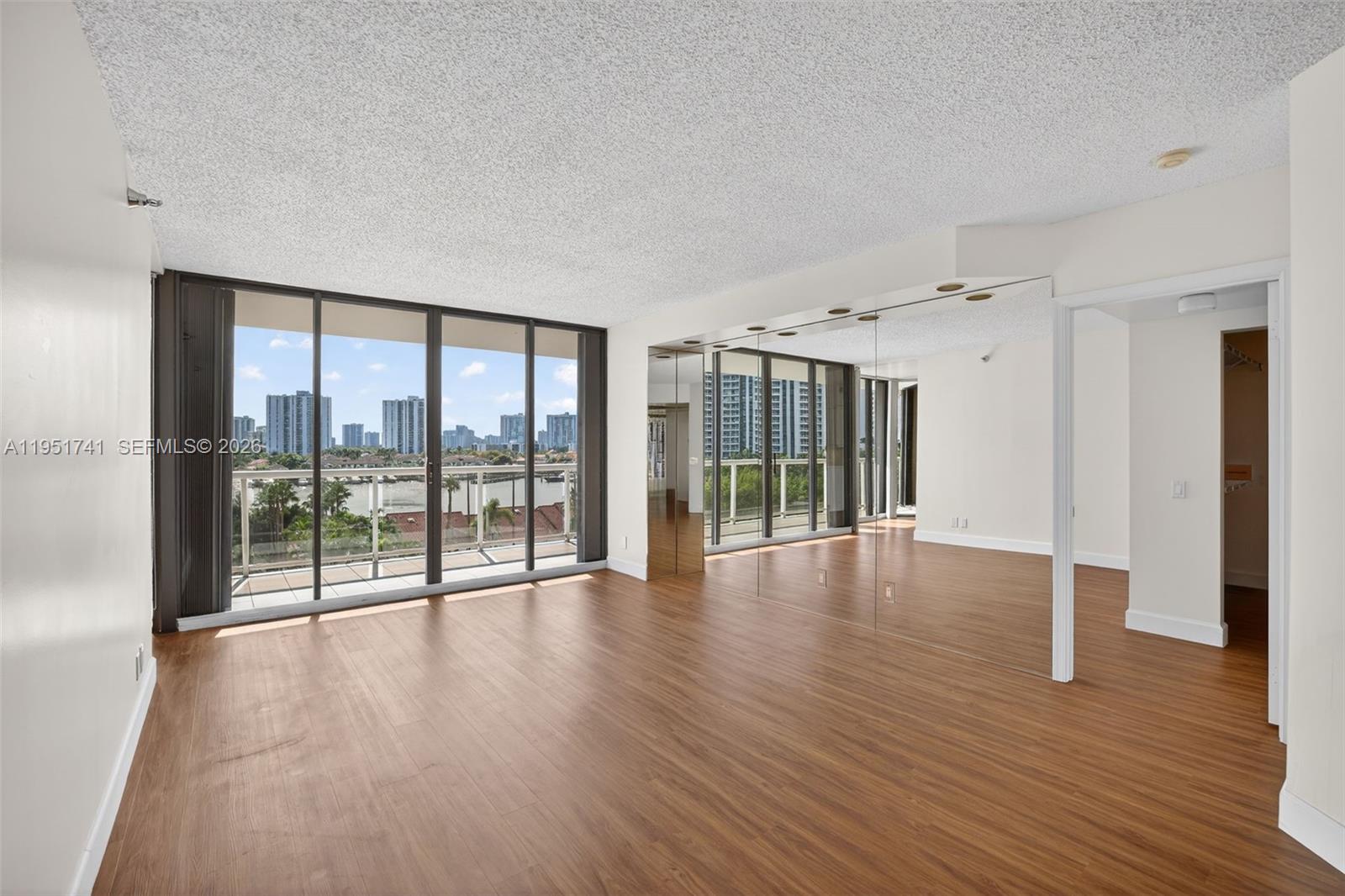 3640 Yacht Club Dr # 708