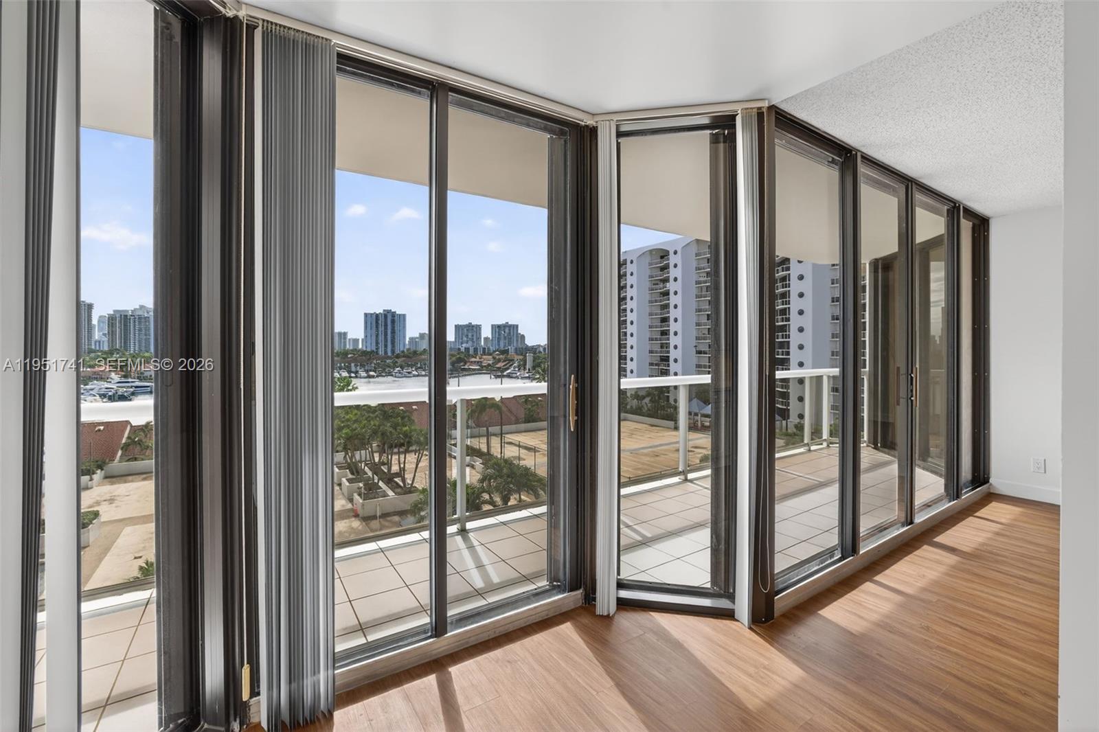 3640 Yacht Club Dr # 708