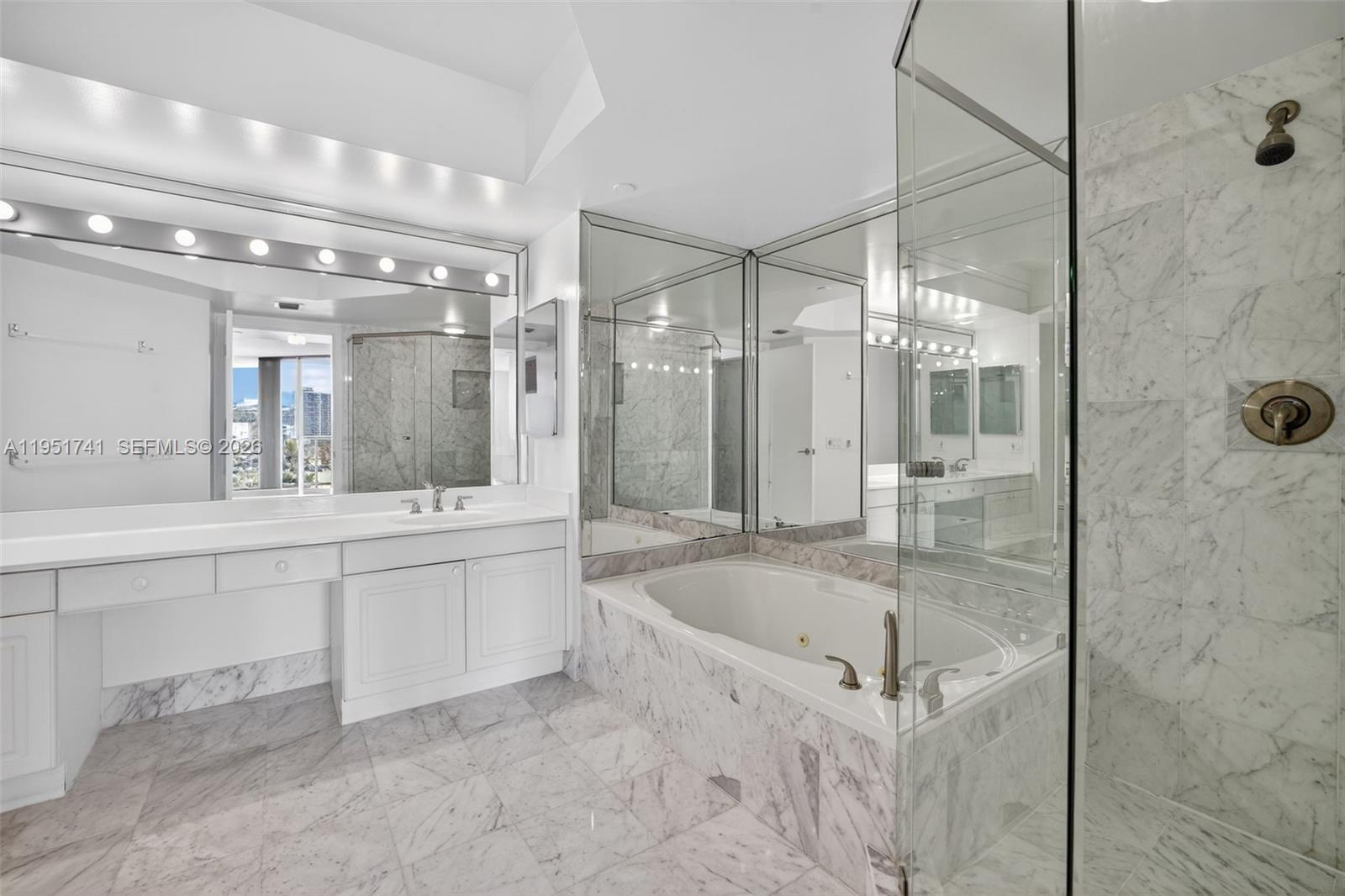 3640 Yacht Club Dr # 708