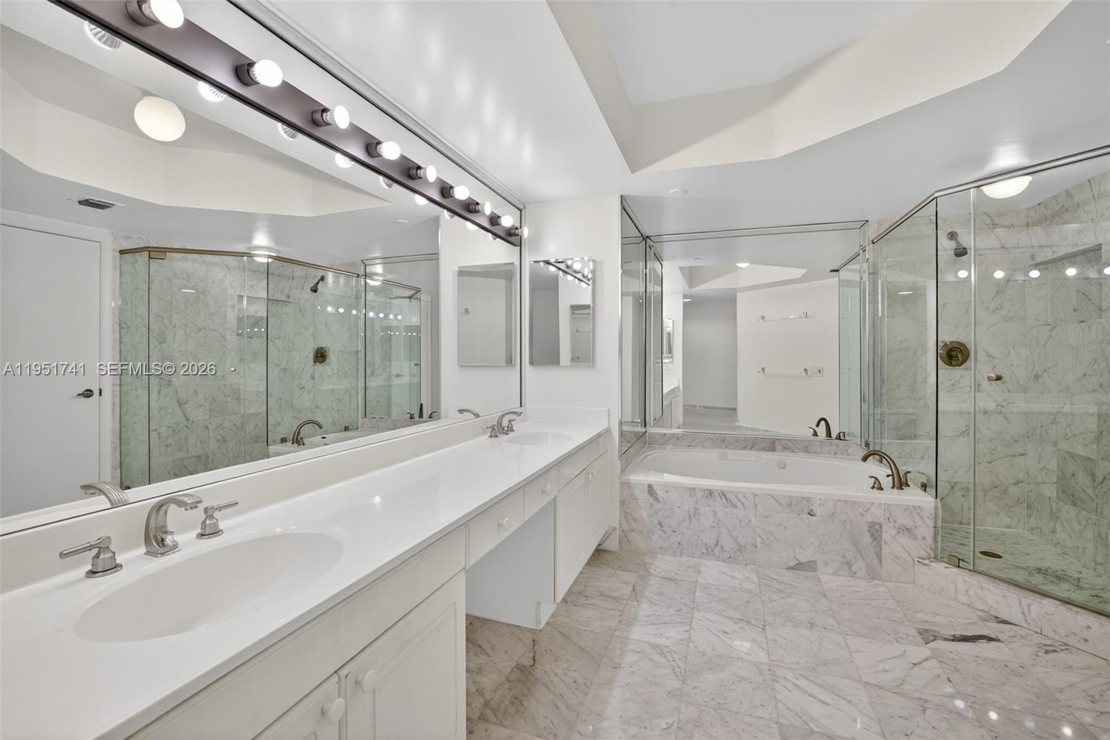 3640 Yacht Club Dr # 708