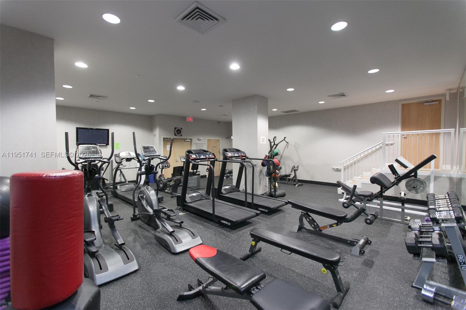 3640 Yacht Club Dr # 708