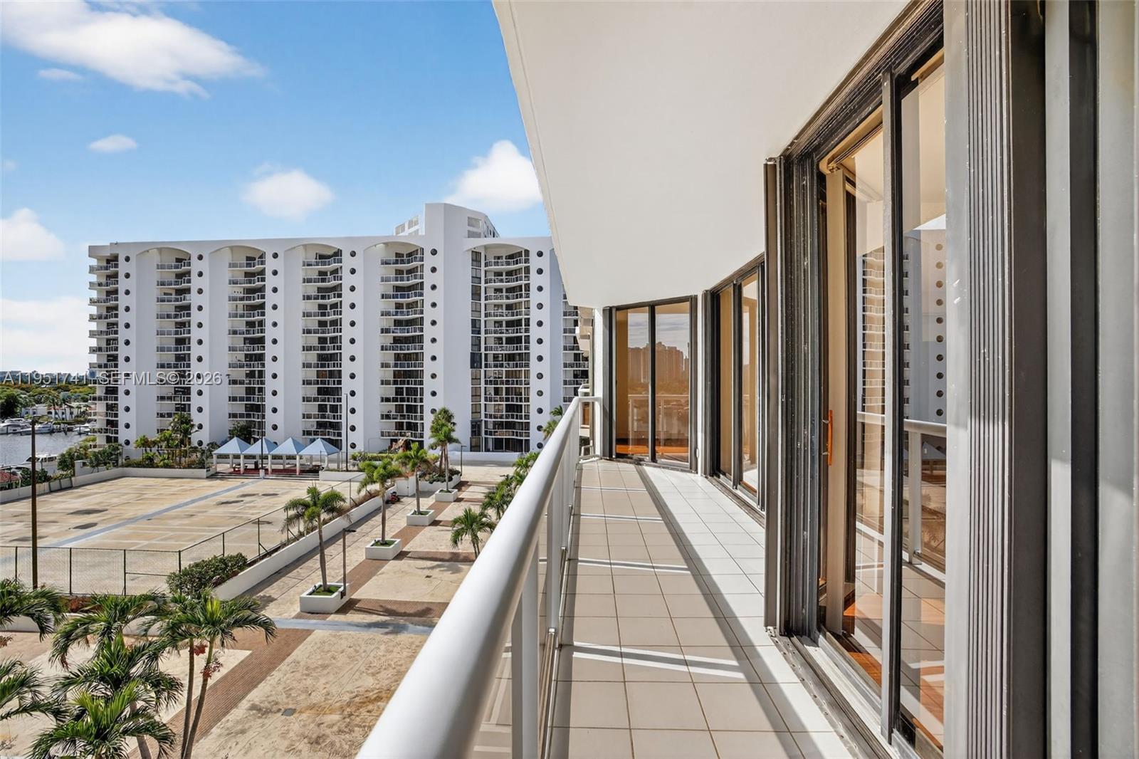 3640 Yacht Club Dr # 708