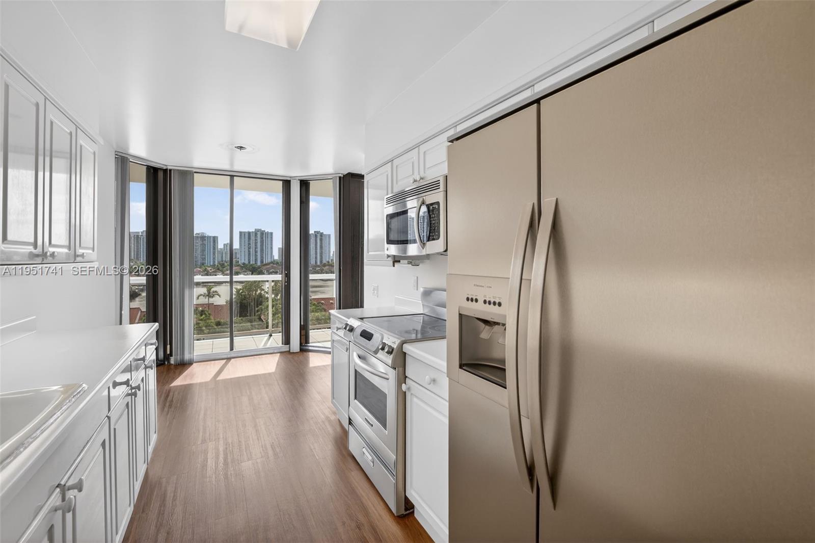 3640 Yacht Club Dr # 708