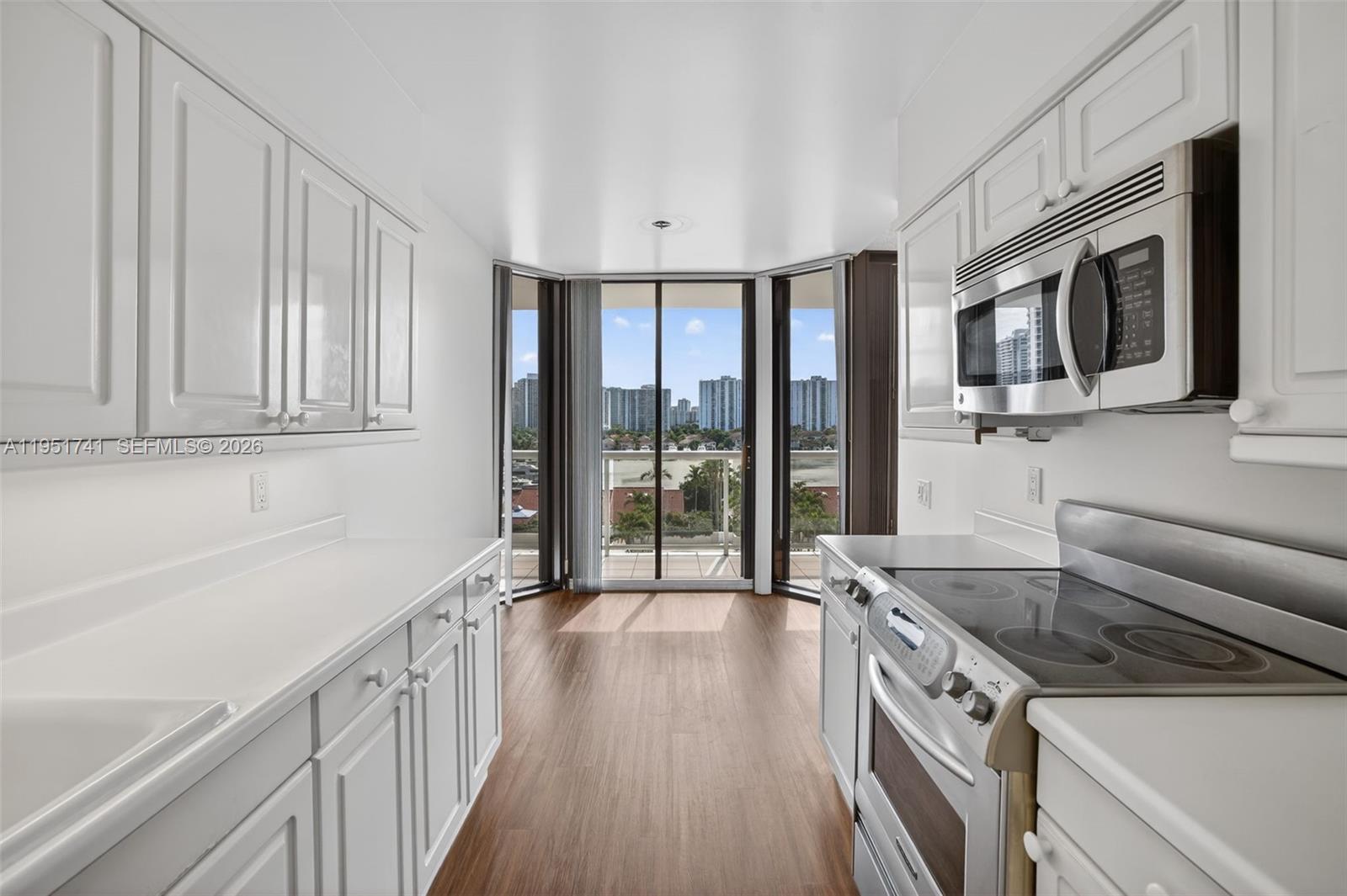 3640 Yacht Club Dr # 708