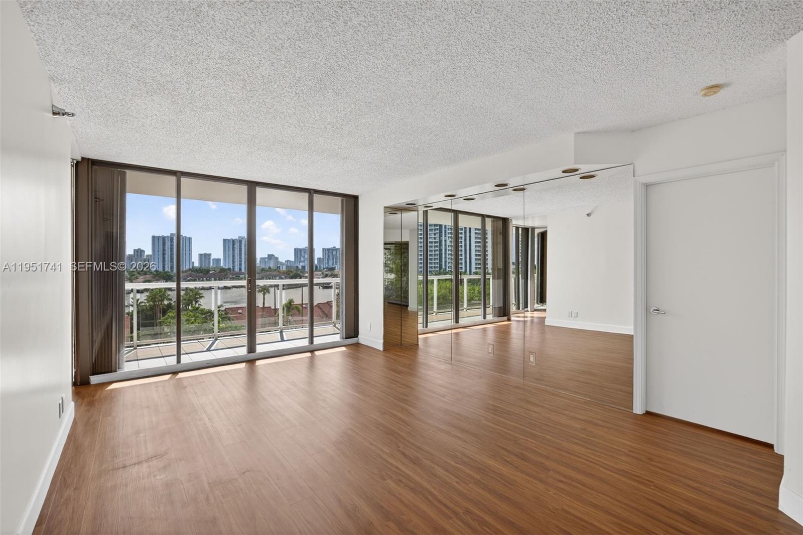 3640 Yacht Club Dr # 708