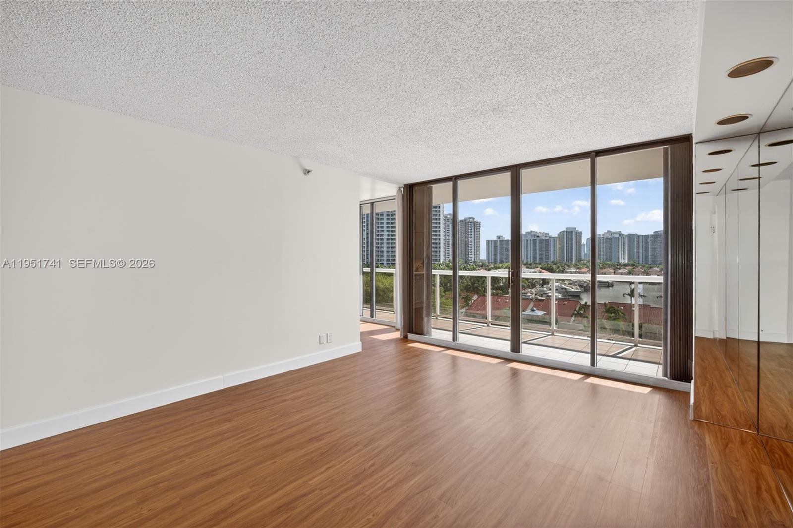 3640 Yacht Club Dr # 708