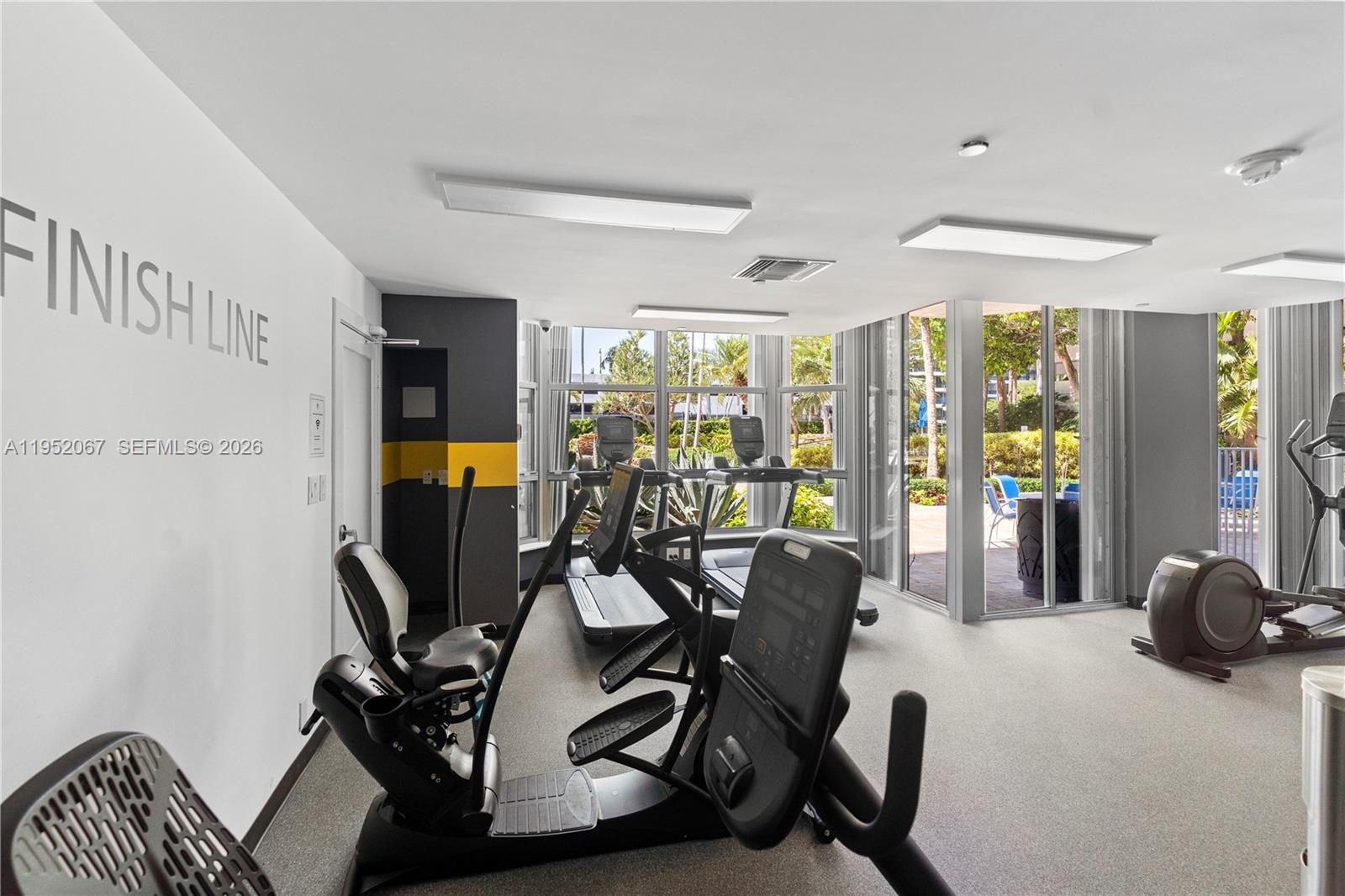 3500 Mystic Pointe Dr # 2908