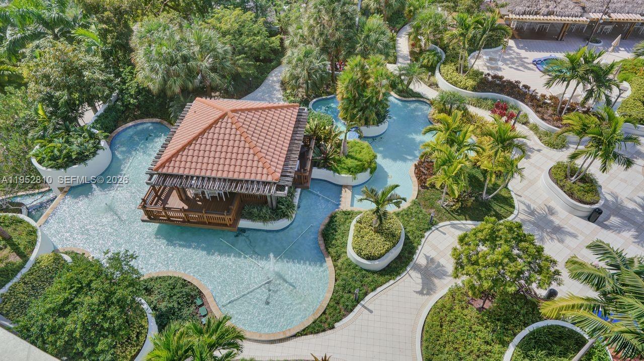 20281 E Country Club Dr # 809