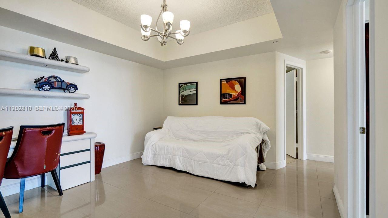 20281 E Country Club Dr # 809