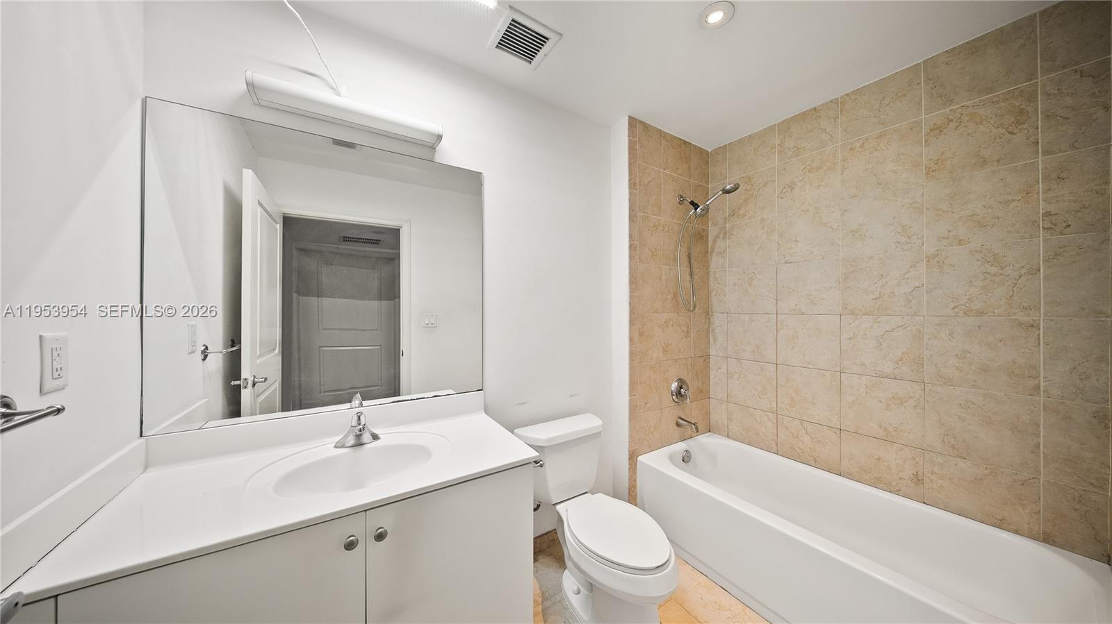 111 E Flagler St # 204