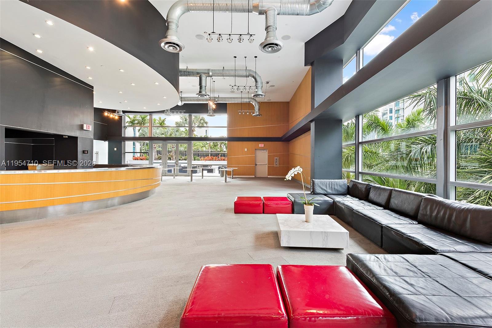 2950 NE 188th St # 302