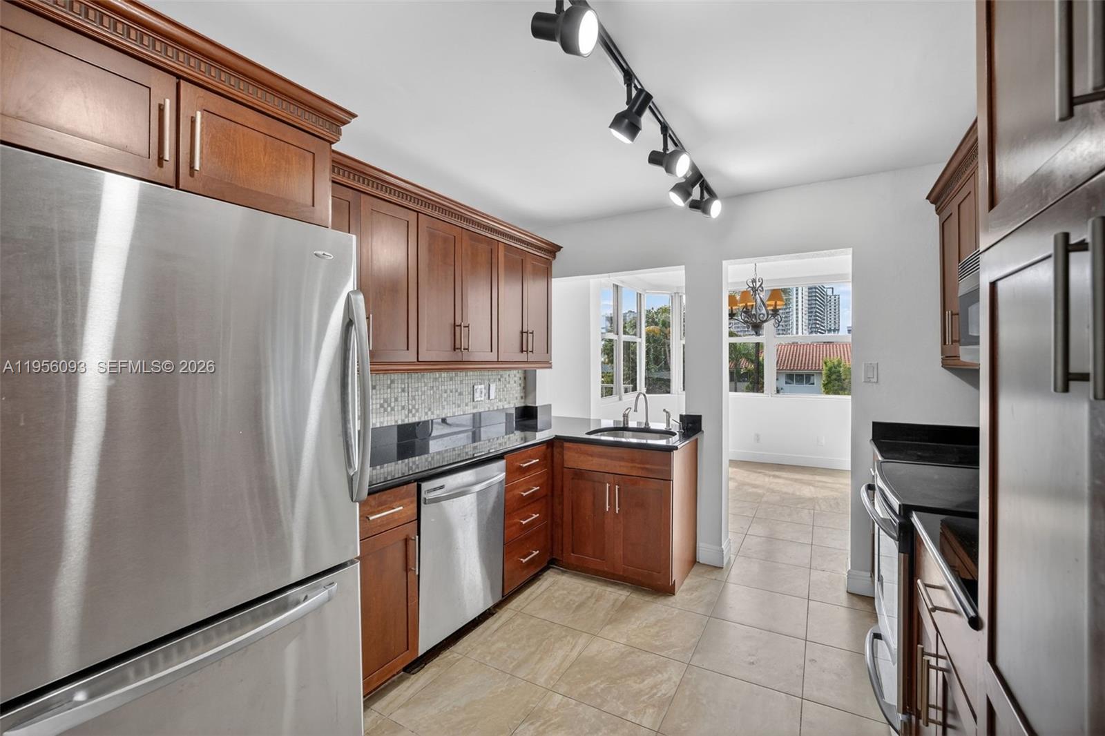 16565 NE 26th Ave # 3F