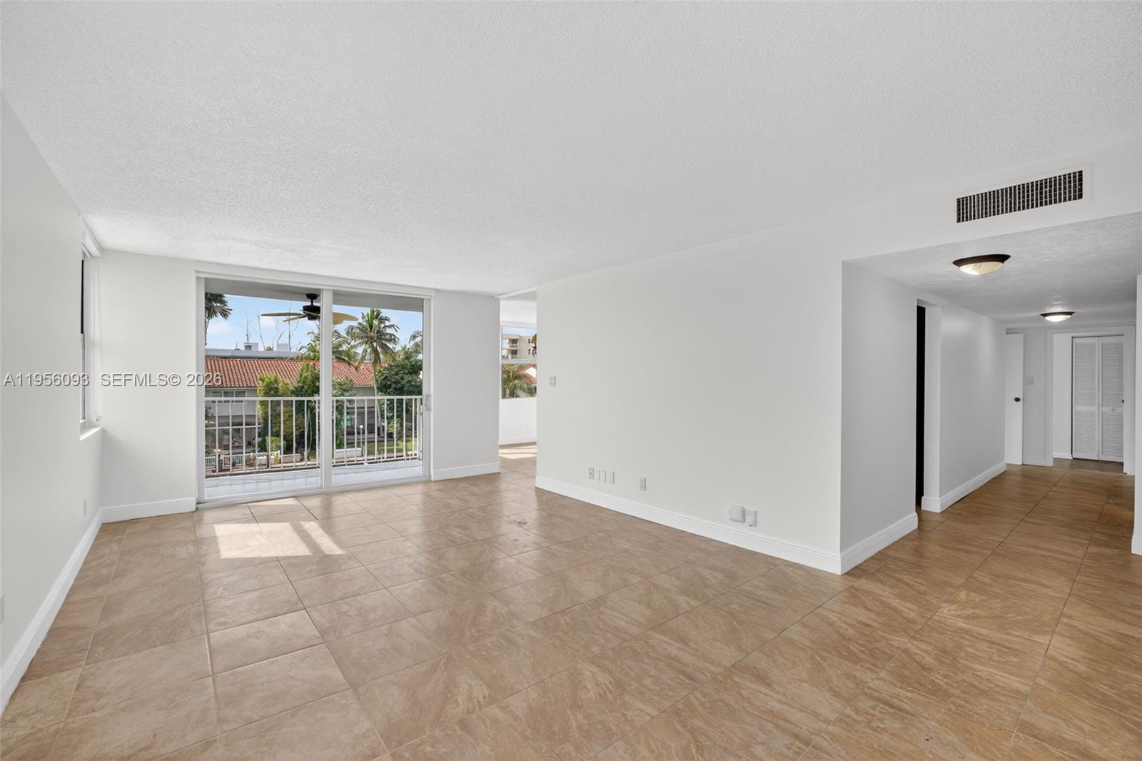 16565 NE 26th Ave # 3F